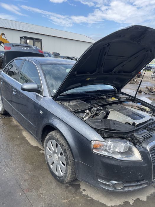 Dezmembrez audi a4 din 2007