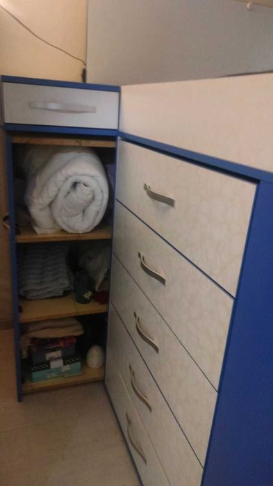 Легло с гардероб