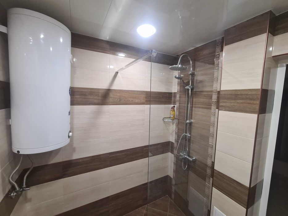 Дава се под наем Двустаен апартамент в Димитровград - 60 кв.м за 178.5 € - Снимка #2