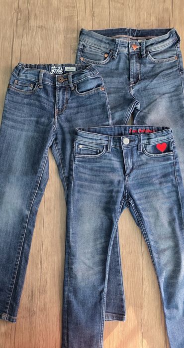 Джинсы и юбка H&M и Oshkosh на девочку 5-7 лет