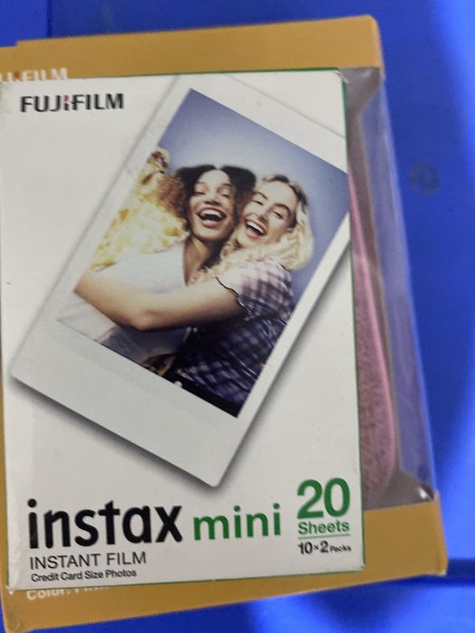 Imprimanta foto Fujifilm Instax Mini + husa protectie+20 sheets