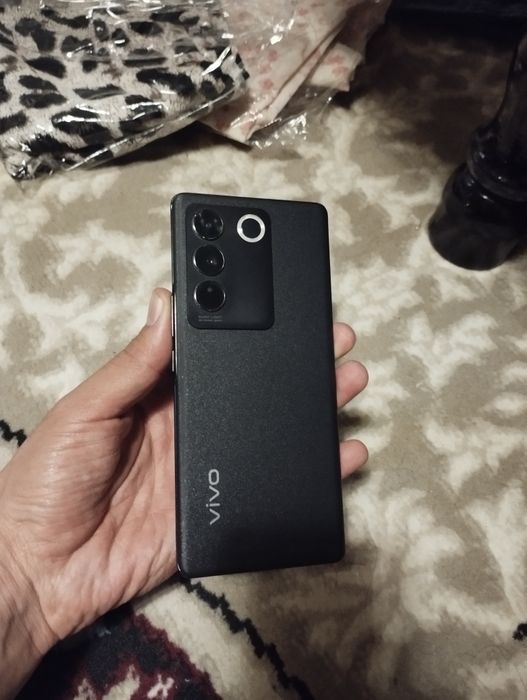 Vivo v27 5G 256 GB