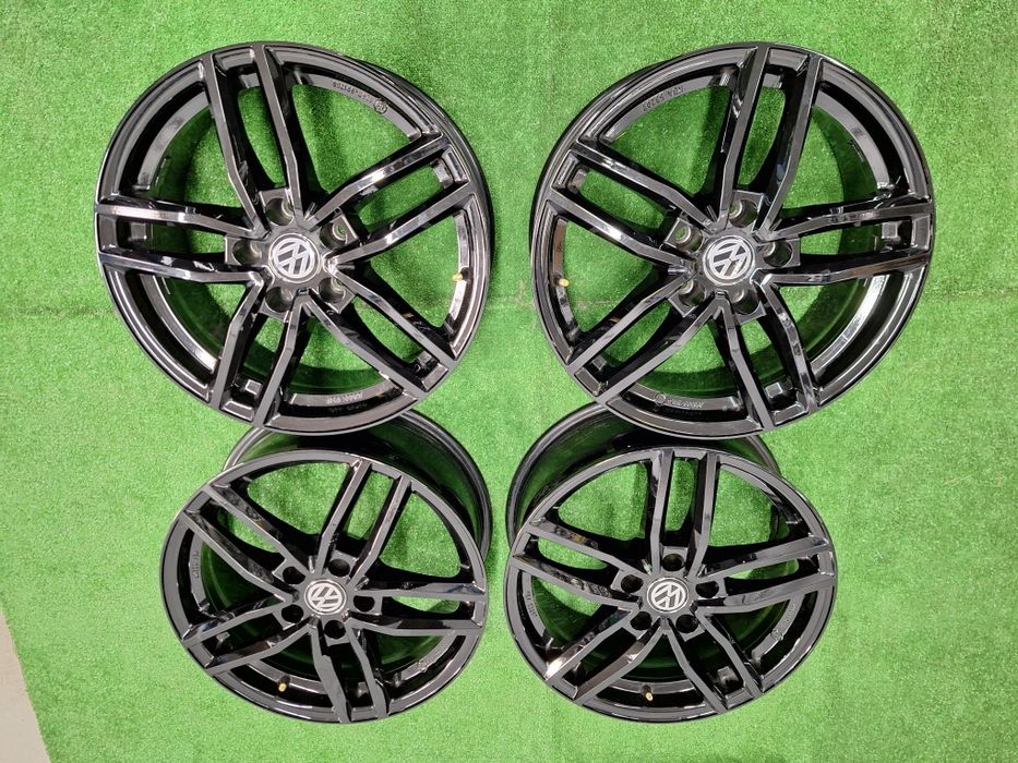 Фолскваген,Шкода-17цола-5/112-ЕТ-45:Ж-7,5 DEZENT "