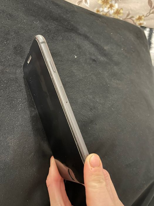 IPHONE 8 в супер състояние