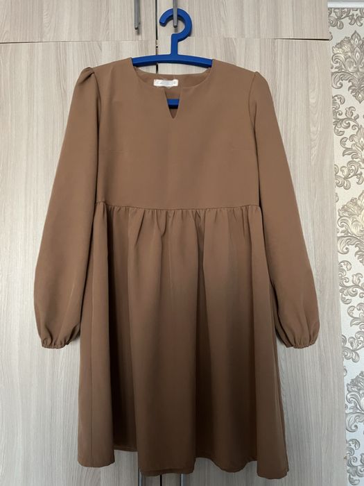 Продам платье повседневное