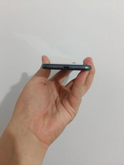 iPhone 8 256GB, аккумулятор 100%