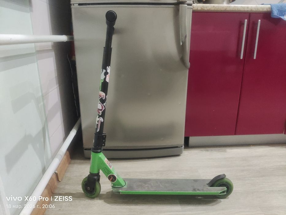 Продаю самокат детский