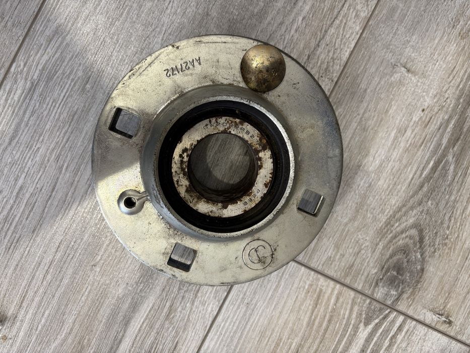 подшипниковый узел (ступица) дисковой бороны