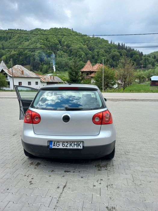 Vand Vw golf 5        .