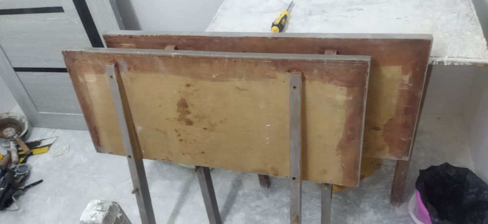 Срочно !!!Стол советской раскладной Б/у