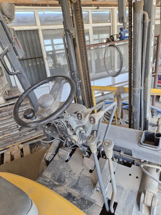 Вилочный погрузчик