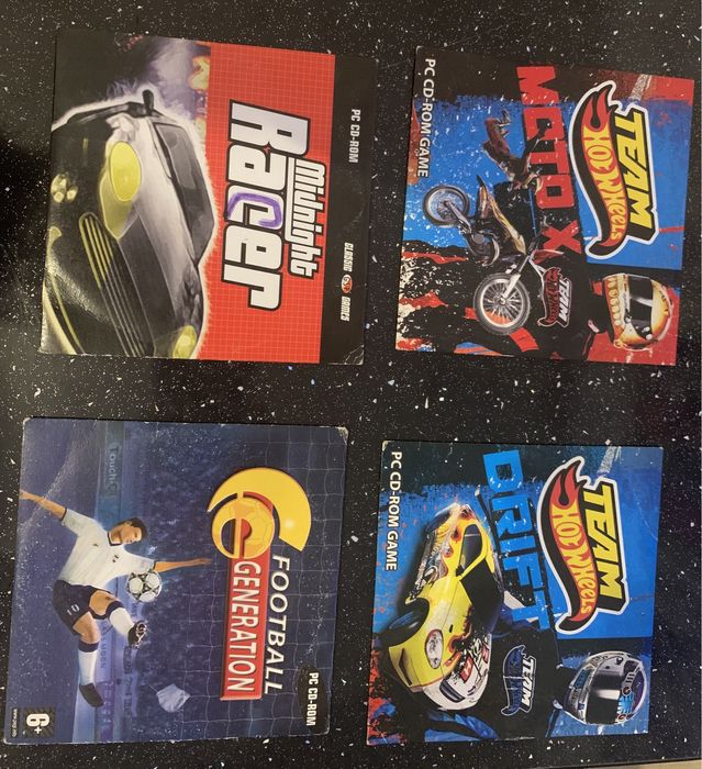 PC Games ( 4 CDs )