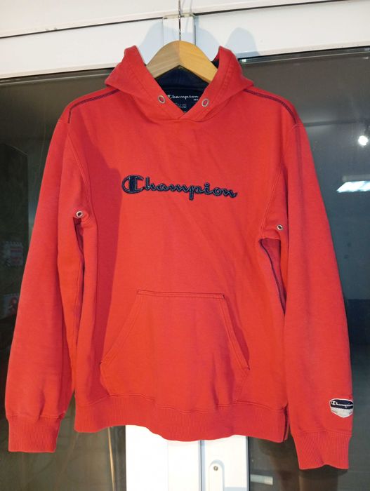 Оригинално червено худи Champion, размер L