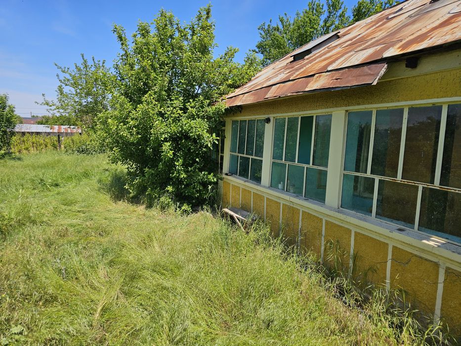 Teren intravilan  Stejaru 2077mp cu casa batraneasca NELOCUIBILA, langa Bucuresti