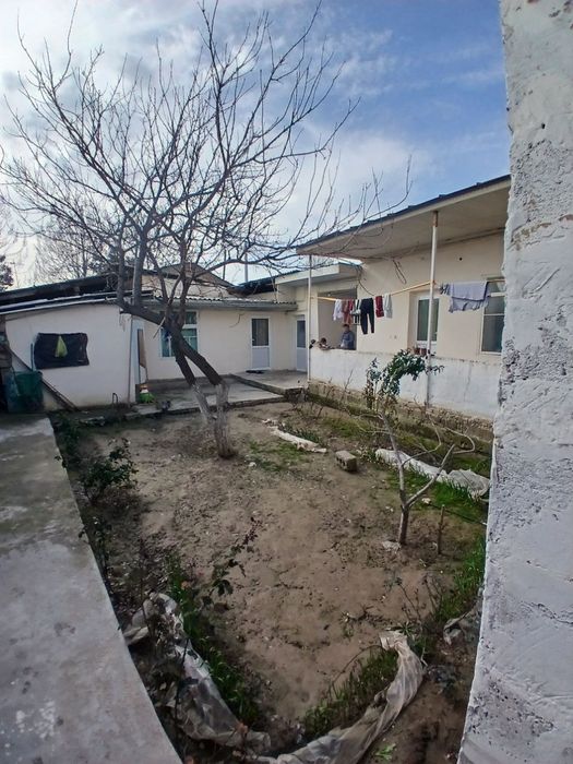 Сергели тумани.(Еуцлик.Масив-5рупарасидаги куча) 3.1соток 4хона.