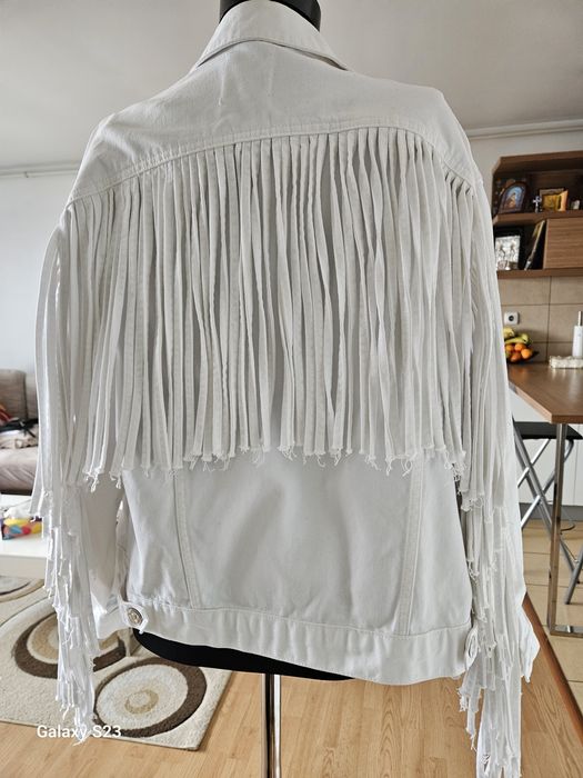 Geaca Zara .S. 150 lei