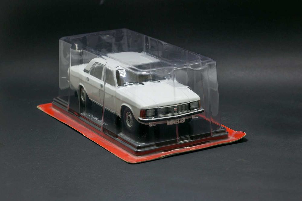 Солидные модели в подарок на ПРАЗДНИК !!! Масштаб 1:24