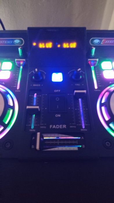 Vand boxa akai impecabila