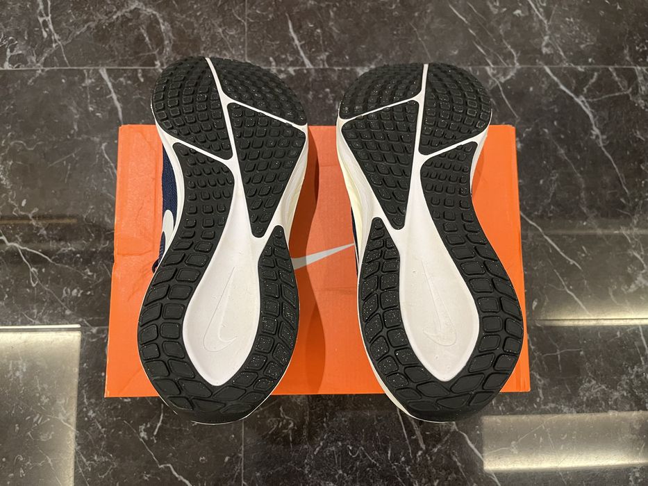 Мъжки маратонки Nike Vomero 17