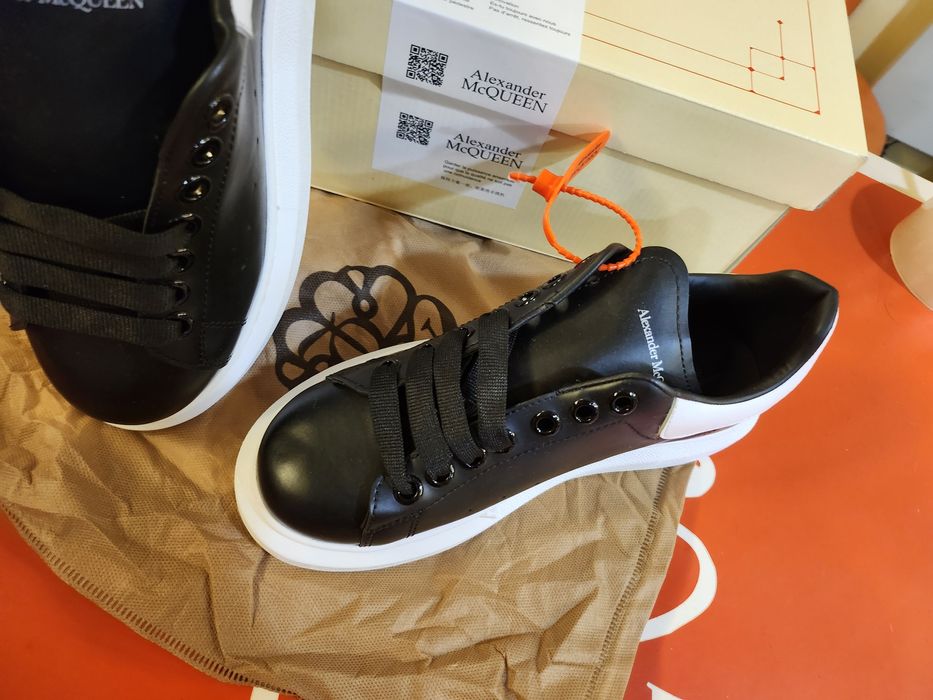 Кецове Alexander Mcqween черни и  бели, дамски