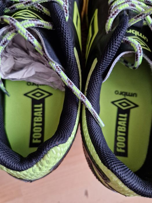 Umbro - детски маратонки 36 номер