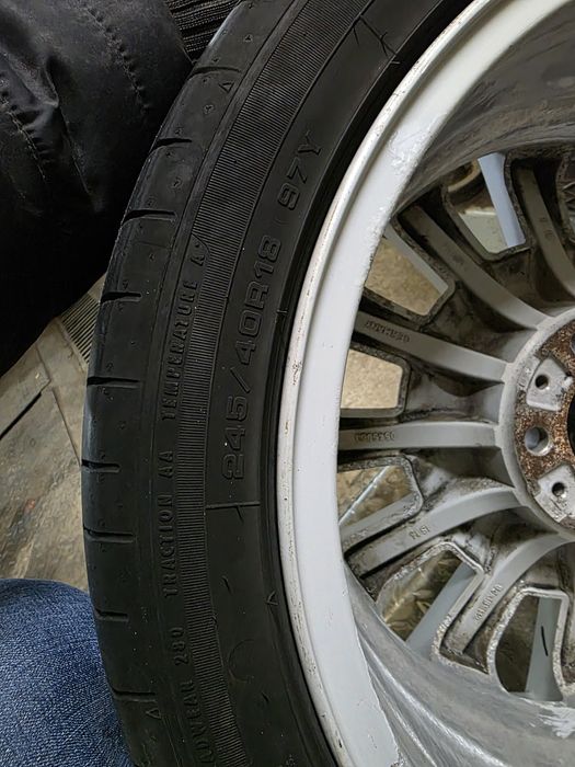 Летни гуми 245/40/18
