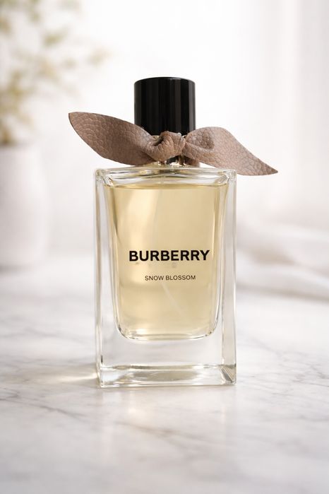 Parfum original Burberry Snow Blossom – aproape plin, fără cutie