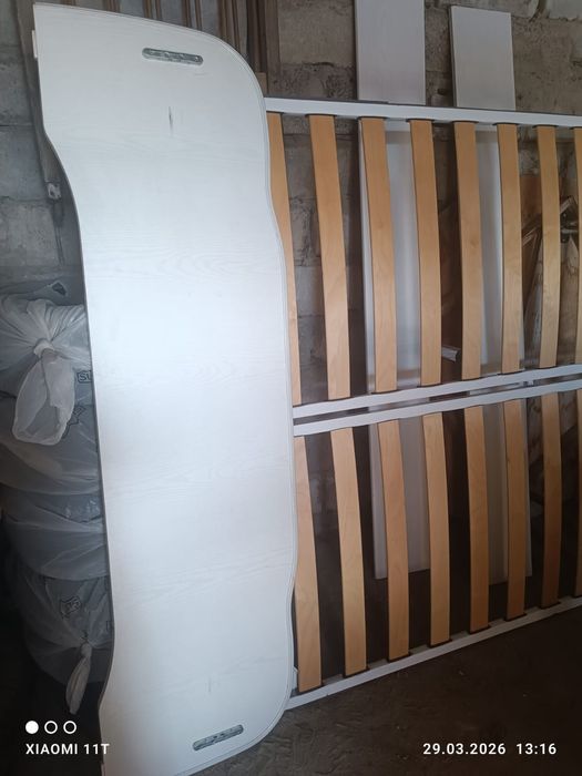 Продам кровать и тумбу