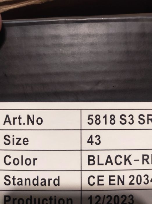 Salopetă+bocanci 43