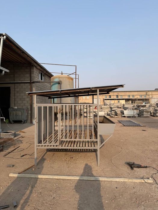 Qoyhona sotiladi srochna