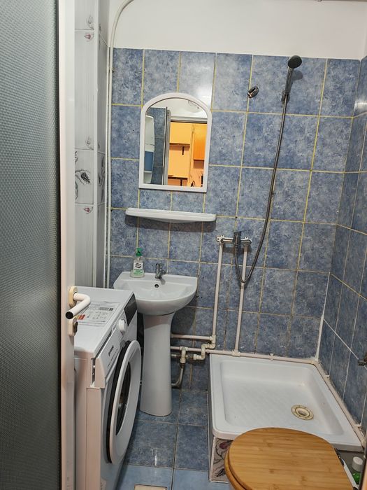 Garsonieră de închiriat