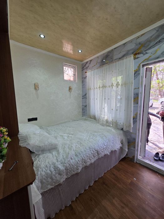 Чиланзар - 11кв 1-2/1/4. 38м2 Срочно Продам квартиру