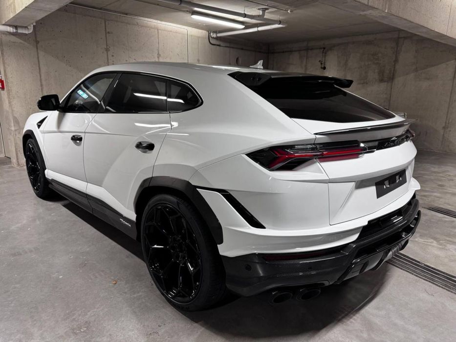 Lamborghini Urus SE 2026