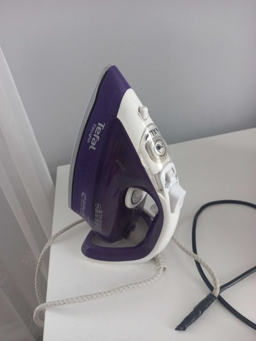 Утюг паровой Tefal