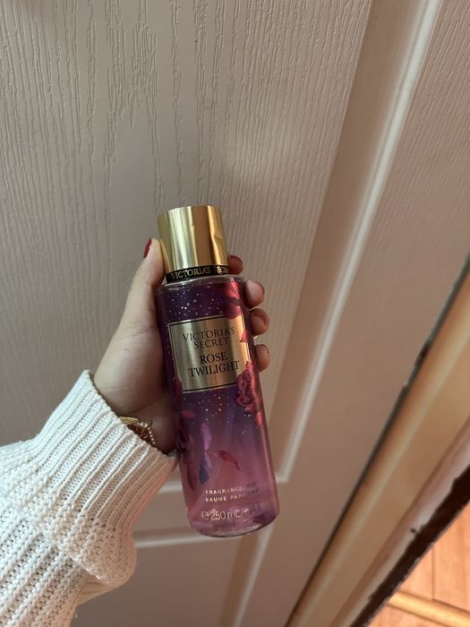 Spray uri de corp victoria’s secret