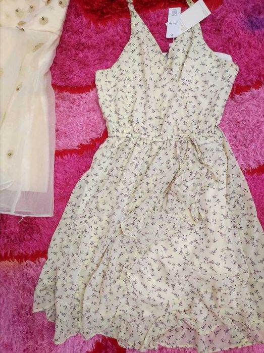 новое платье на девочку