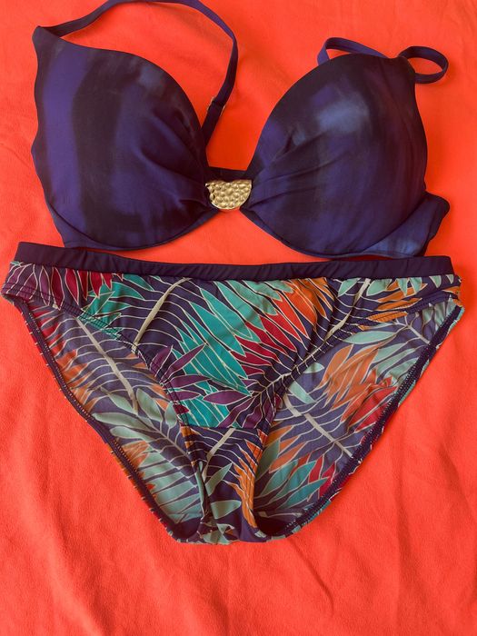 Chantelle , Triumph 34D , 75D,  горнища и долнища М