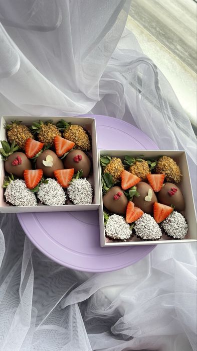 Самая вкусная и красивая клубника в шоко-е. Наборы от 7500,букеты 9800