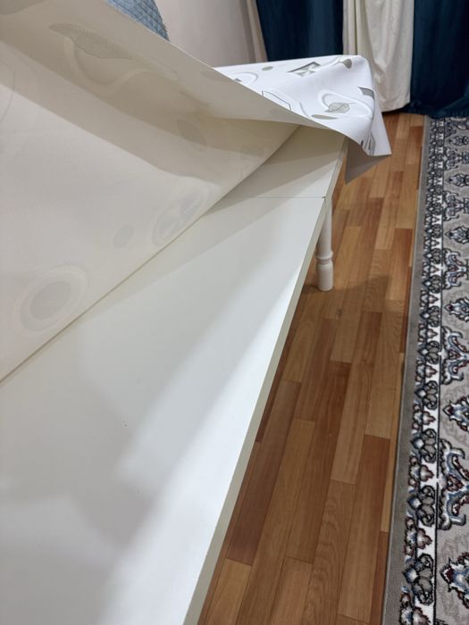 Гостинный стол 25000 тыщ