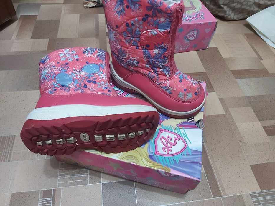 Продам детские сапожки!