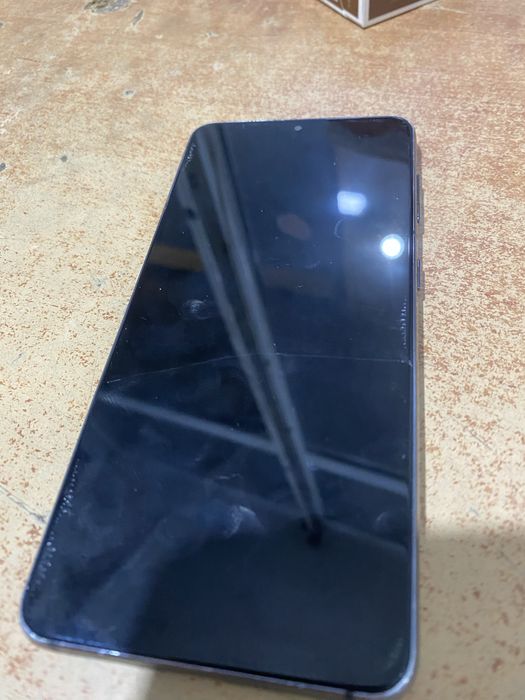 Продам samsung S21 FE