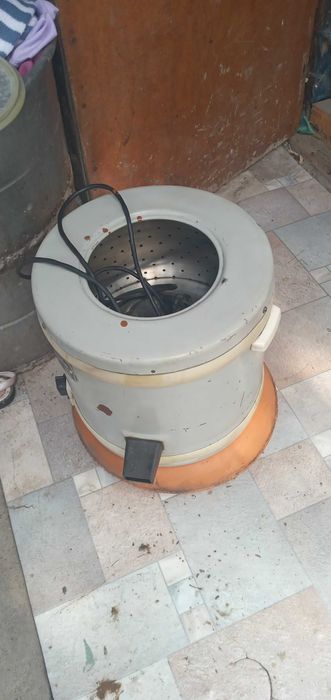 Продам советскую центрафугу  10000 тенге.
