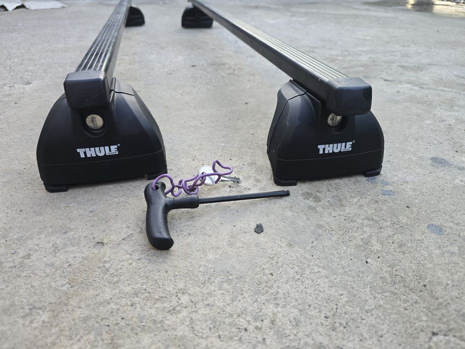 Bare plafon THULE