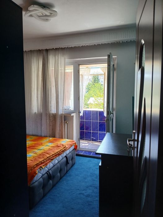 Vând apartament 3 camere depou