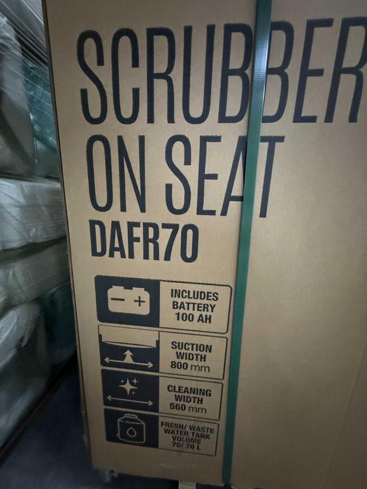 Машина за почистване миене на под Daewoo DAFR70 2026 НОВА подопочистваща с Батерии и зарядно