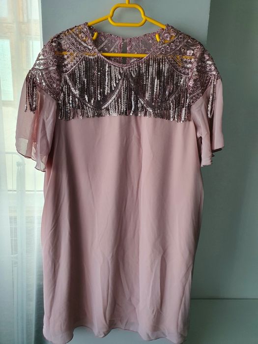 Rochie roz pudra cu paiete