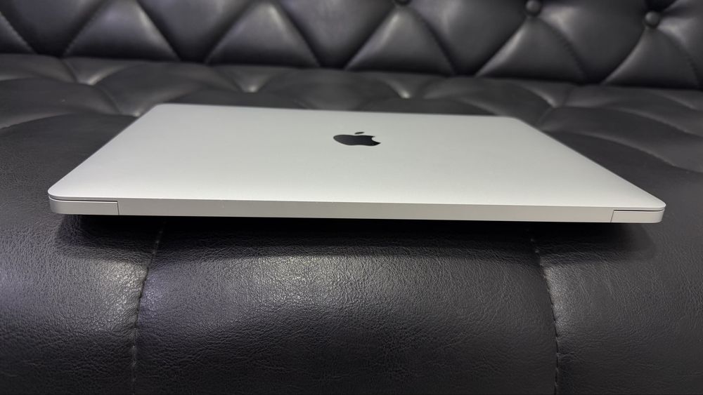 Apple MacBook Air M1 2020 года в идеальном состояние  Американский