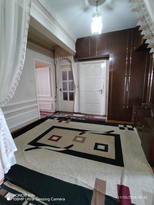 Сергели тумани Куйлик 6 дахаси 6 уй 120 квм метрога 100 метр