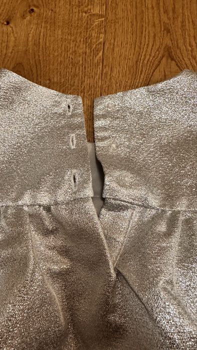 Rochita bufanta argintie masura 104, cu fundita