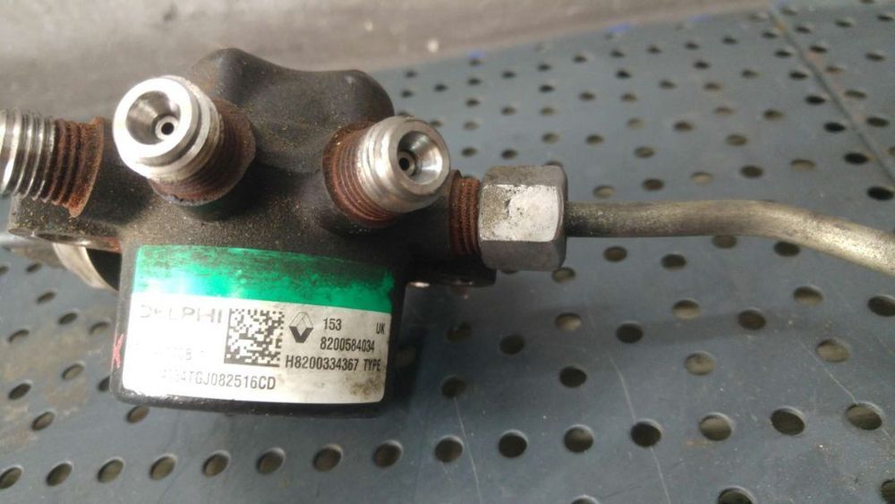 Rampa injectoare 1.5 dci renault clio 3 8200584034 h8200334367